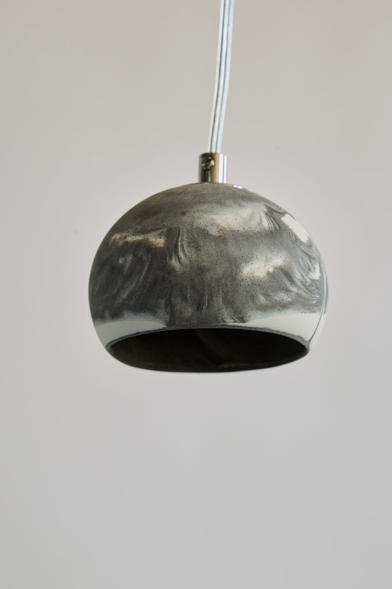 THE LIGHTING BALL