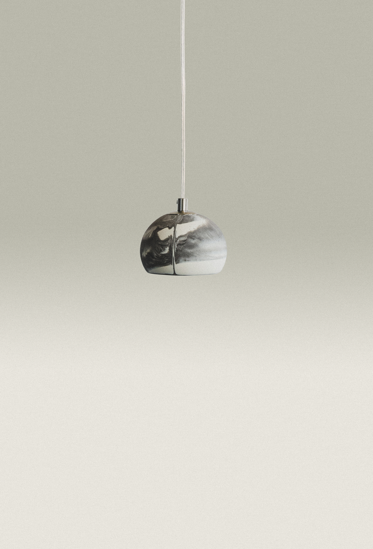 THE LIGHTING BALL