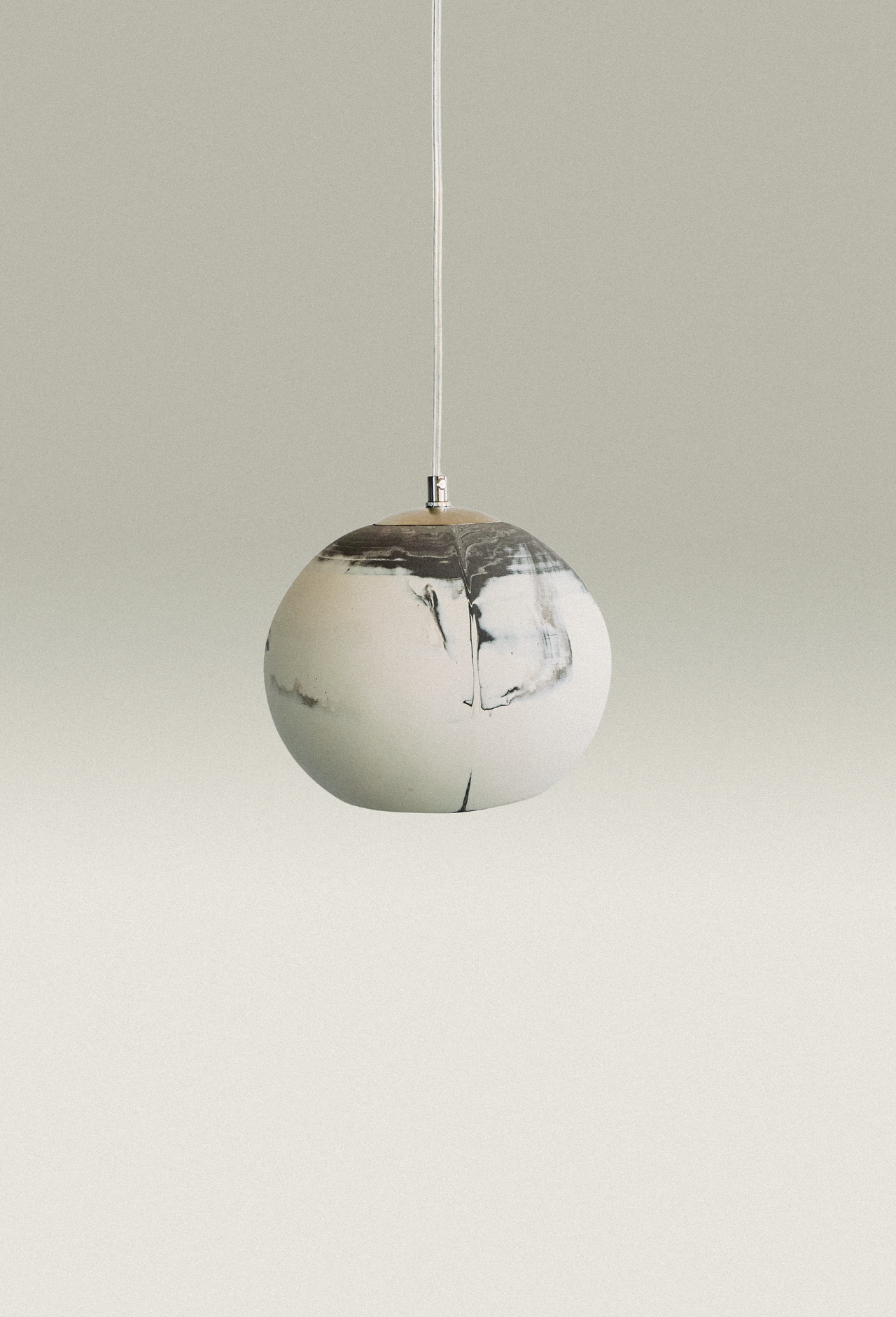 THE LIGHTING BALL